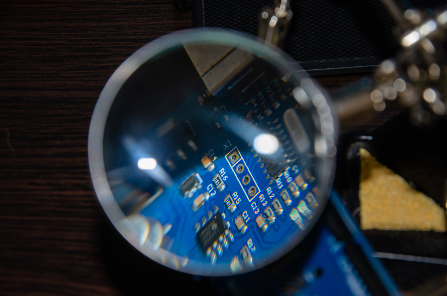 Loupe électronique – Technologie et aide visuelle avancée